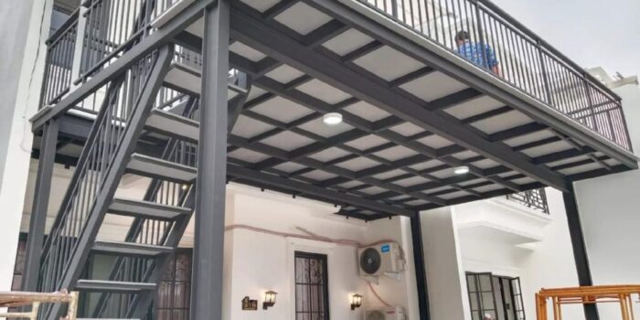 Kanopi balkon Lantai 2