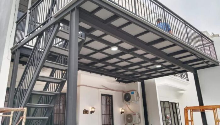 Kanopi balkon Lantai 2